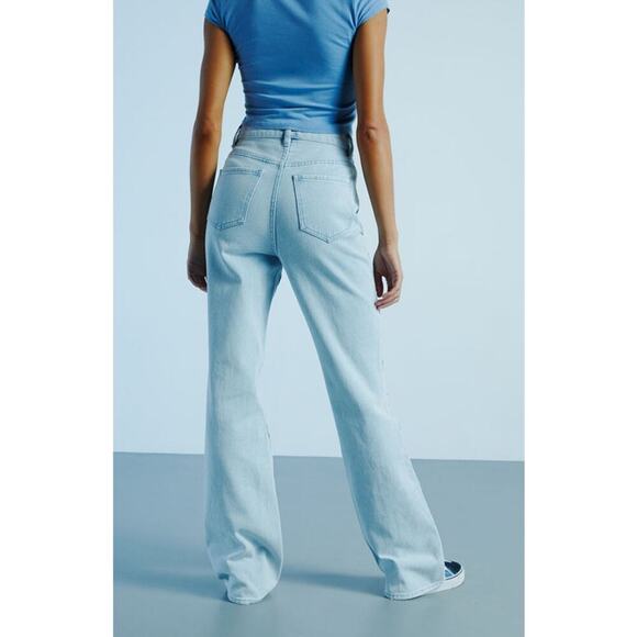 PacSun Women's High Waisted Pintuck Bootcut Leg Denim Jeans Size 24 Light Blue - Picture 3 of 10